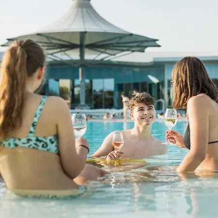 Therme Laa - & Silent Hotel