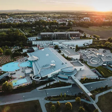 Therme Laa - & Silent Hotel