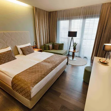 Therme Laa - & Silent Hotel