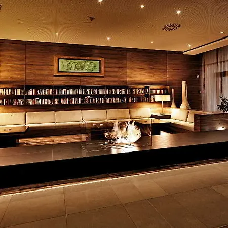 فندق Therme Laa Hotel Silent Spa Villas لا ان دير تيا