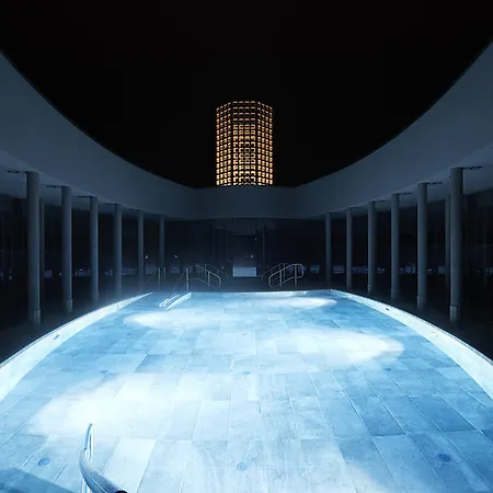 Therme Laa Silent מלון