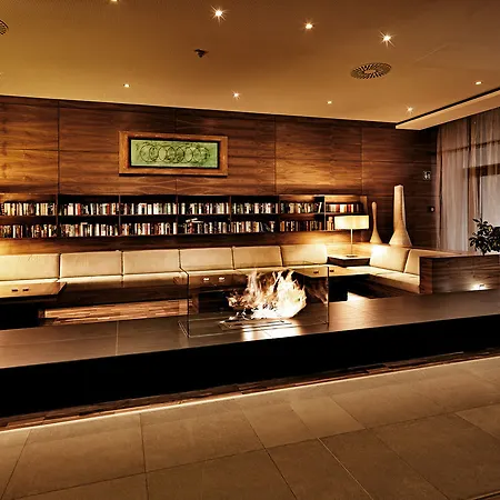 Therme Laa Hotel Silent Spa Villas 4* لا ان دير تيا