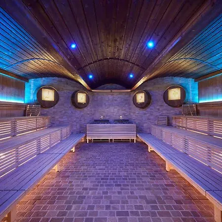 Therme Laa - & Silent 4*