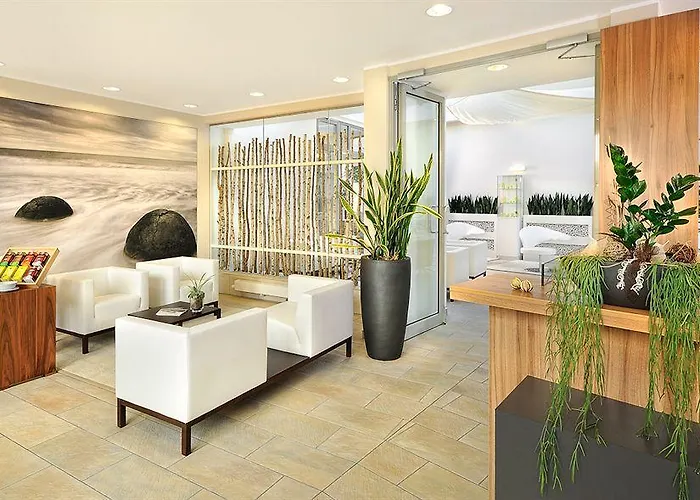 Therme Laa Silent ホテル ラー・アン・デア・ターヤー