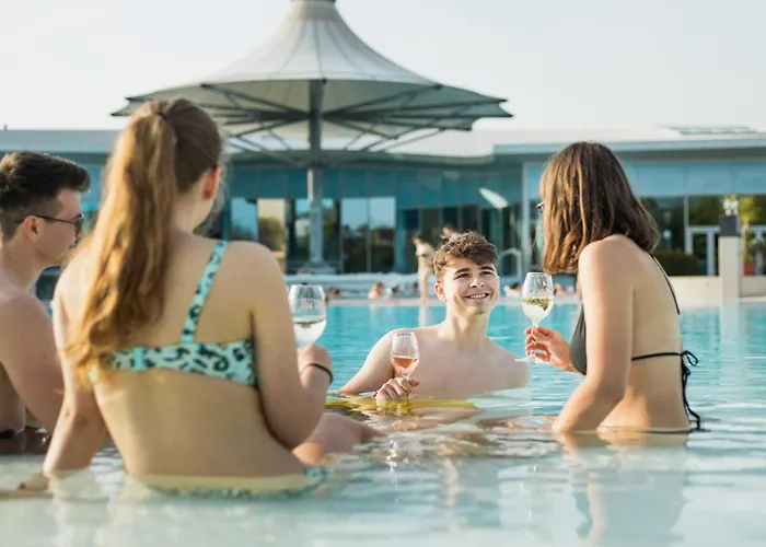 Therme Laa Silent ホテル