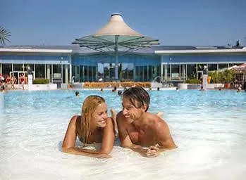 Therme Laa Silent ホテル