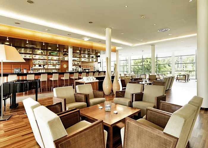 ホテル Therme Laa Silent 4*