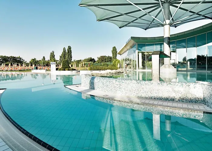 Therme Laa Silent ホテル